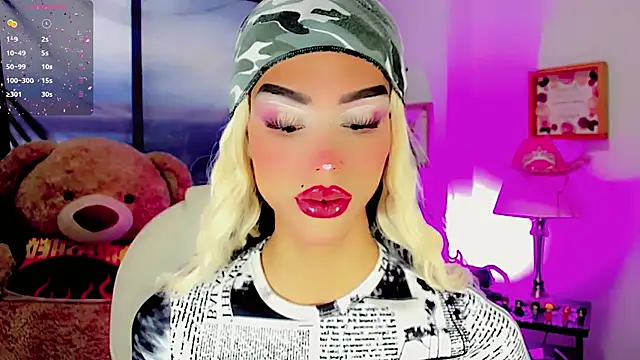 Snapshot of dollswit01 chatting on February 2025 09:50:01 PM dollswit01 online show from February 2025 09:50:01 PM