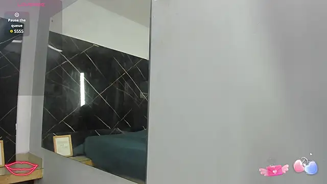 Yaya    11 online show from January 2025 08:18:01 PM