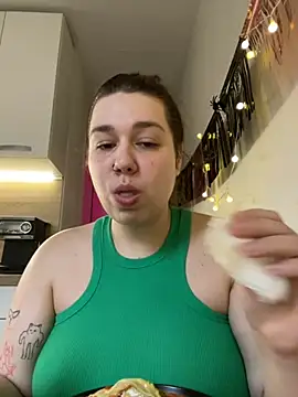 SuzieMurray online show from November 2025 09:09:01 AM