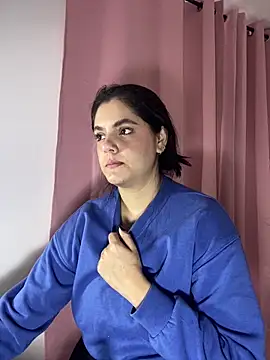 kimberlyhills1 online show from February 2026 04:36:02 PM