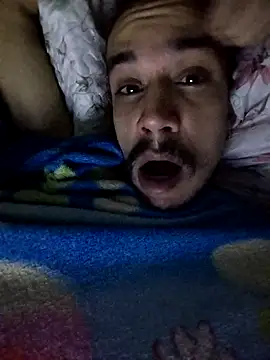 Snapshot of gatobranco001 chatting on March 2025 04:09:02 PM gatobranco001 online show from March 2025 04:09:02 PM