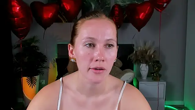 Snapshot of MichelleOrtis chatting on March 2025 05:16:02 PM MichelleOrtis online show from March 2025 05:16:02 PM