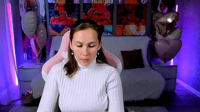 Snapshot of MichelleOrtis chatting on February 2026 05:52:01 AM MichelleOrtis online show from February 2026 05:52:01 AM