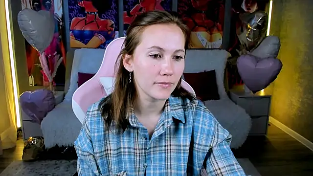 Snapshot of MichelleOrtis chatting on March 2026 06:26:01 AM MichelleOrtis online show from March 2026 06:26:01 AM