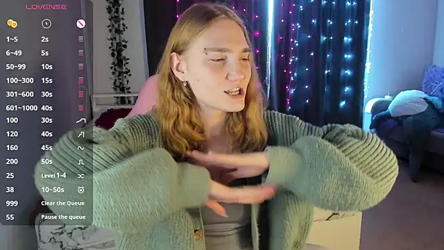 ReddHotPipper online show from March 2025 05:13:01 AM