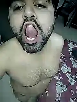 Snapshot of Happyman300 chatting on November 2025 10:09:02 PM Happyman300 online show from November 2025 10:09:02 PM