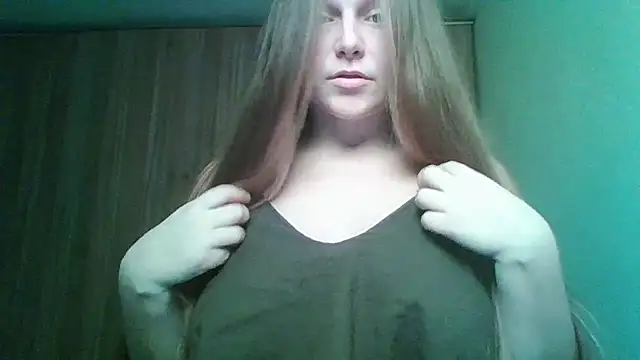 Evasapples online show from February 2026 06:01:02 PM