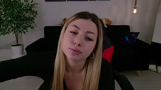 Snapshot of HelenaMorgan chatting on September 2025 03:06:02 AM HelenaMorgan online show from September 2025 03:06:02 AM