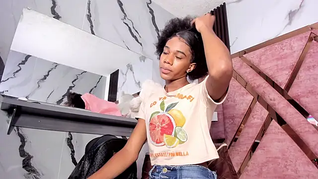 tifany bigdick online show from December 2025 06:46:02 PM