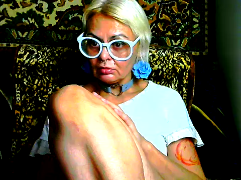 Gardener of Illusions online show from November 2025 01:00:02 PM