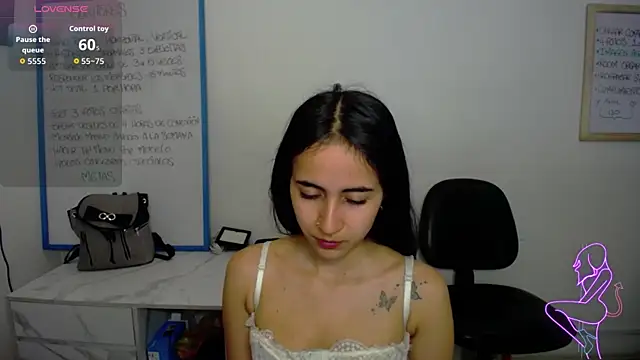 Mia Fischer online show from October 2025 05:12:02 PM