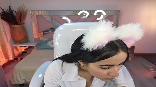 Mia Fischer online show from December 2025 07:10:02 PM