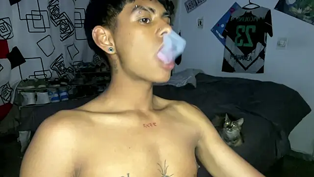 Snapshot of _Billowy_ chatting on October 2025 01:34:01 AM Billowy online show from October 2025 01:34:01 AM