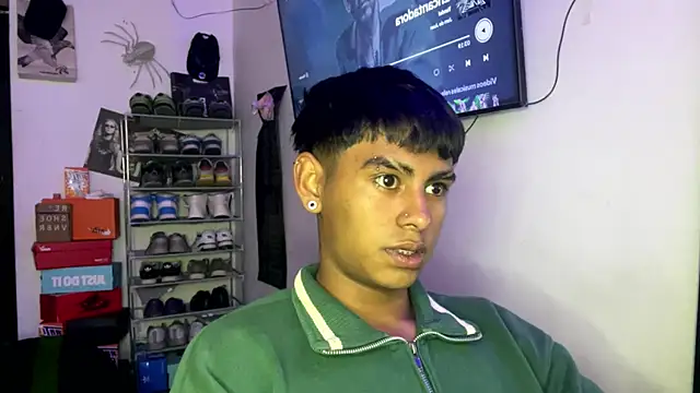 Snapshot of _Billowy_ chatting on November 2025 04:47:01 PM Billowy online show from November 2025 04:47:01 PM