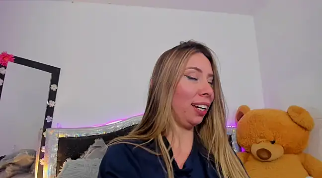 JanneKim online show from February 2025 02:45:02 AM