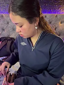 Paloma  LS online show from December 2025 07:29:02 PM