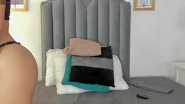 samanta william online show from February 2025 03:36:02 AM