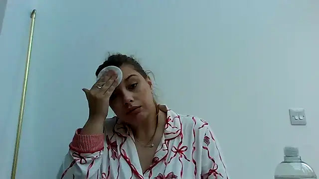 Krystal Tx online show from October 2025 07:22:01 AM