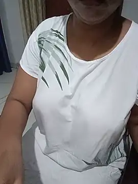 Snapshot of EeshaBhabi chatting on June 2026 02:01:01 PM EeshaBhabi online show from June 2026 02:01:01 PM