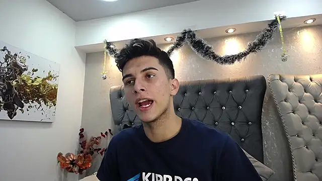 Snapshot of MrWilliseo chatting on December 2024 08:26:02 PM MrWilliseo online show from December 2024 08:26:02 PM