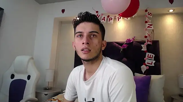 Snapshot of MrWilliseo chatting on February 2025 08:58:01 PM MrWilliseo online show from February 2025 08:58:01 PM