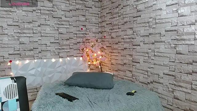 Snapshot of Vanse_lust chatting on March 2025 01:53:02 AM Vanse lust online show from March 2025 01:53:02 AM