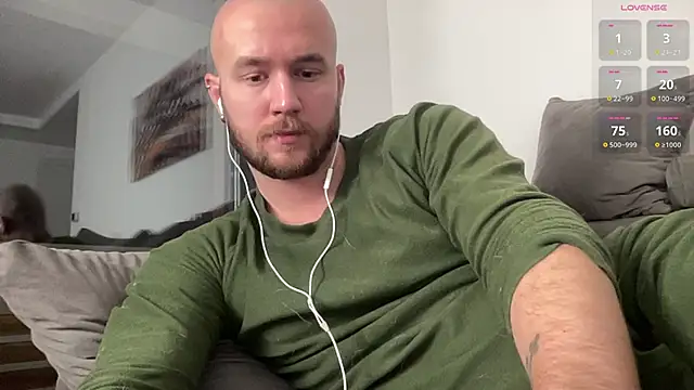 cute mark online show from December 2024 04:26:02 AM