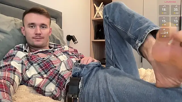 cute mark online show from November 2025 12:20:01 PM