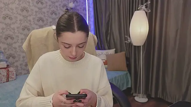 DinaCandy online show from December 2024 11:21:02 AM