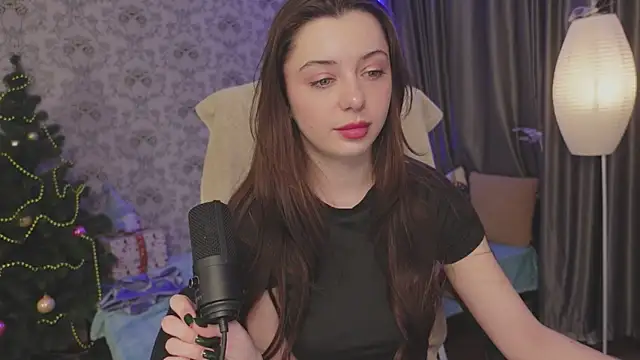 DinaCandy online show from December 2024 01:36:02 PM