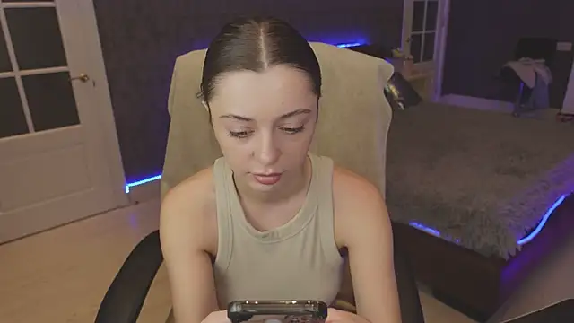 DinaCandy online show from January 2025 11:22:01 AM