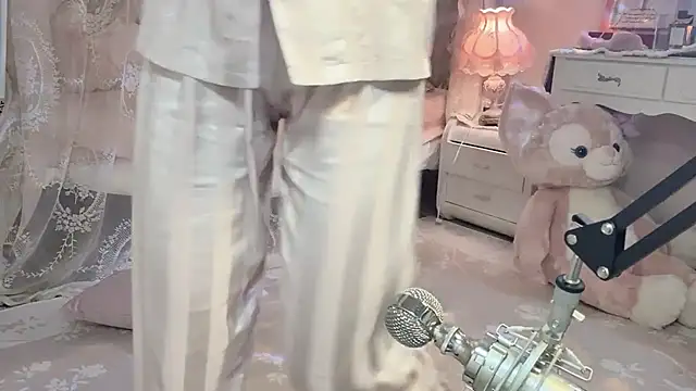 JennieKim RoseannePark online show from December 2024 04:25:01 PM