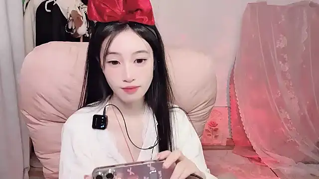 JennieKim RoseannePark online show from February 2025 02:32:02 PM