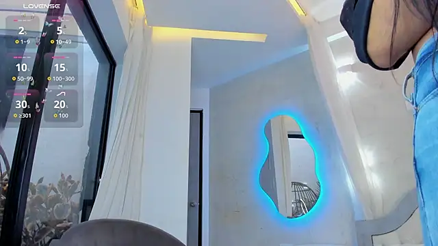 Venusflame   online show from October 2025 11:54:01 AM