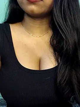 Snapshot of Ishaani_0 chatting on February 2026 09:21:01 PM Ishaani 0 online show from February 2026 09:21:01 PM