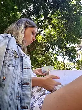 Public Katrisha online show from February 2025 04:44:01 PM