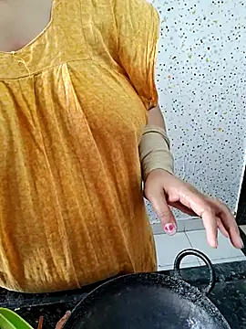 Snapshot of milf-kaira chatting on March 2025 03:02:02 AM milf-kaira online show from March 2025 03:02:02 AM