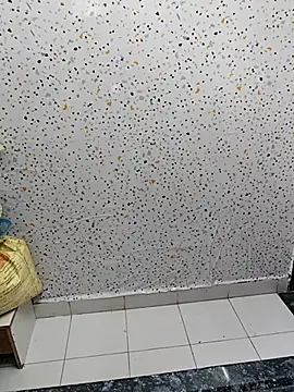 Snapshot of milf-kaira chatting on March 2025 02:19:01 AM milf-kaira online show from March 2025 02:19:01 AM