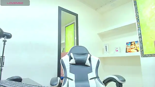 zoe connor19 online show from November 2025 07:59:02 PM