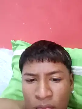 Snapshot of Tu_papi_69_ chatting on October 2025 04:54:01 AM Tu papi 69 online show from October 2025 04:54:01 AM