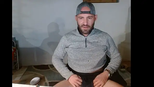 Snapshot of TheNakedPreacher chatting on January 2025 09:21:02 AM TheNakedPreacher online show from January 2025 09:21:02 AM