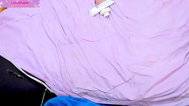 Natalystevens online show from December 2024 05:45:02 PM