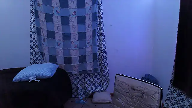 Benzolbub3 online show from October 2025 01:05:01 AM