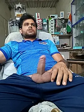 Snapshot of Priynkarani chatting on January 2026 12:53:02 PM Priynkarani online show from January 2026 12:53:02 PM