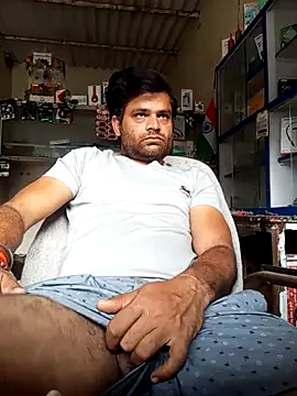 Snapshot of Priynkarani chatting on February 2026 11:53:02 AM Priynkarani online show from February 2026 11:53:02 AM