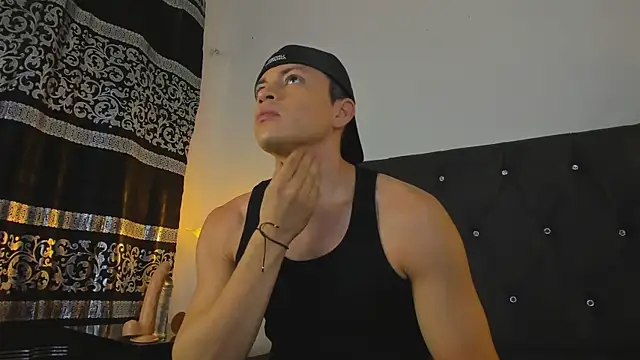 Angel Cuervo online show from January 2025 12:35:01 PM