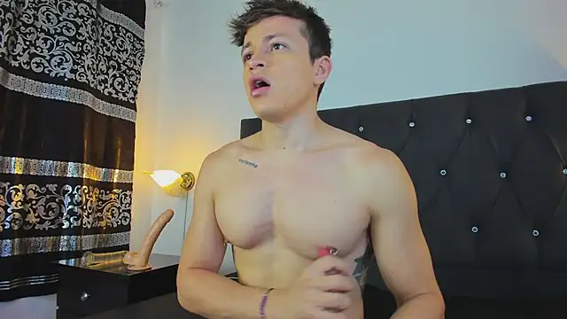 Angel Cuervo online show from January 2025 07:56:01 PM