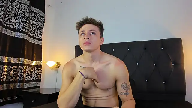 Angel Cuervo online show from February 2025 12:38:02 PM