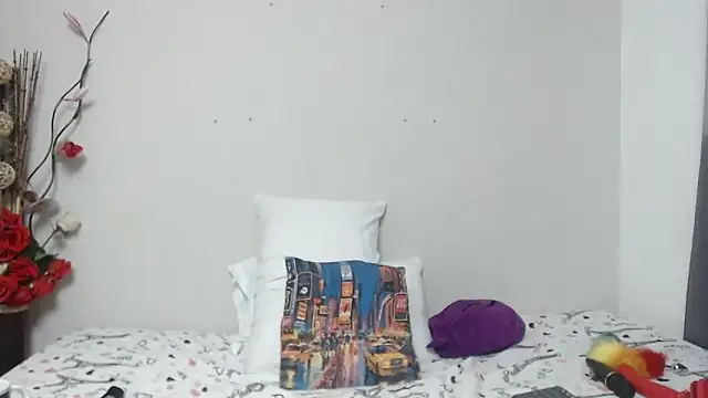 Snapshot of Nicol_Love0 chatting on February 2025 12:53:02 AM Nicol Love0 online show from February 2025 12:53:02 AM