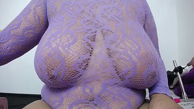 Snapshot of Nicol_Love0 chatting on October 2025 11:40:01 AM Nicol Love0 online show from October 2025 11:40:01 AM